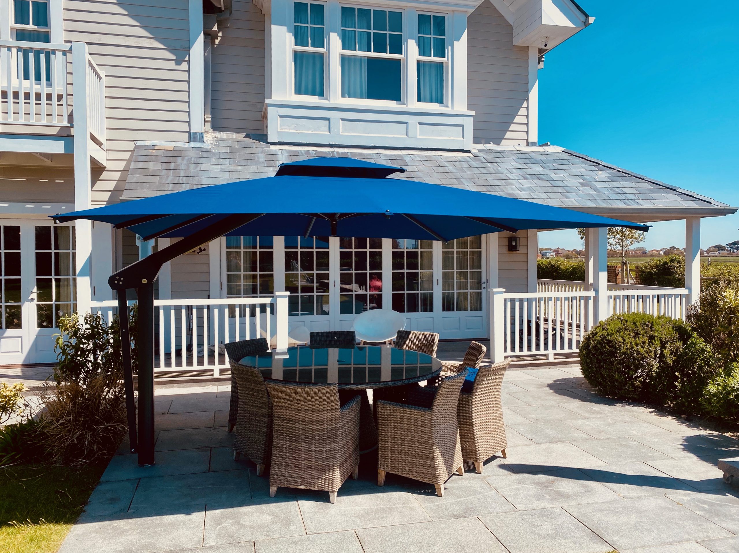 Poggesi Garden Umbrellas Large Cantilever Umbrella Collections