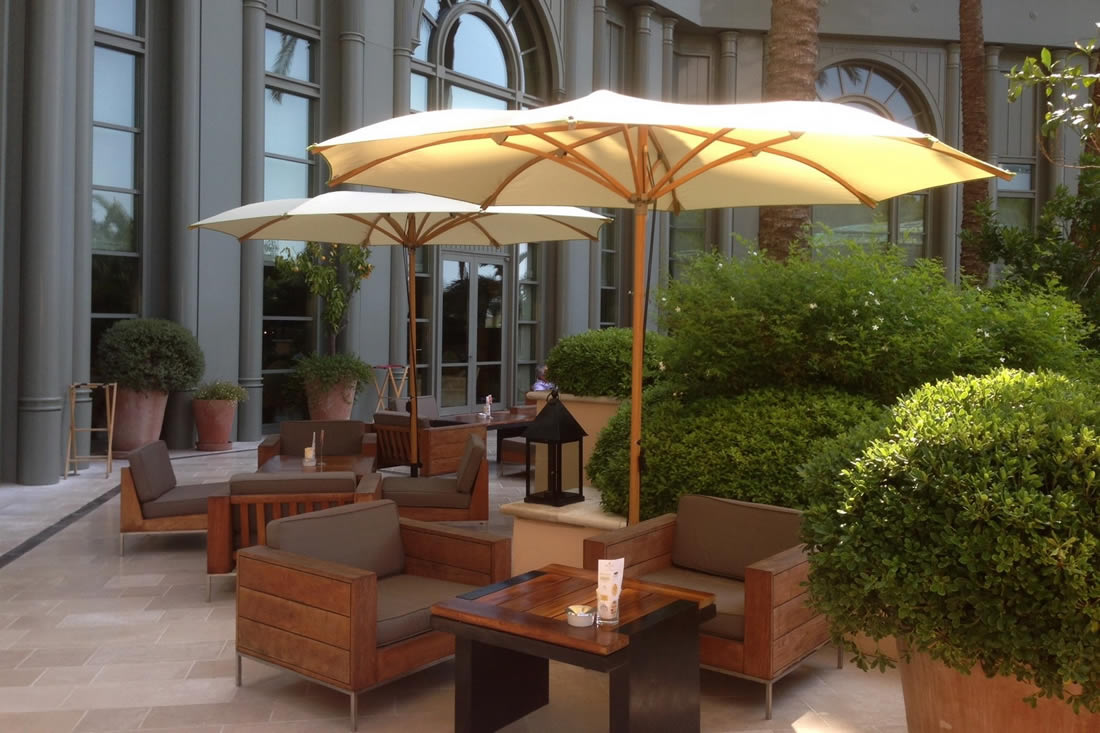 Poggesi Bay Parasols