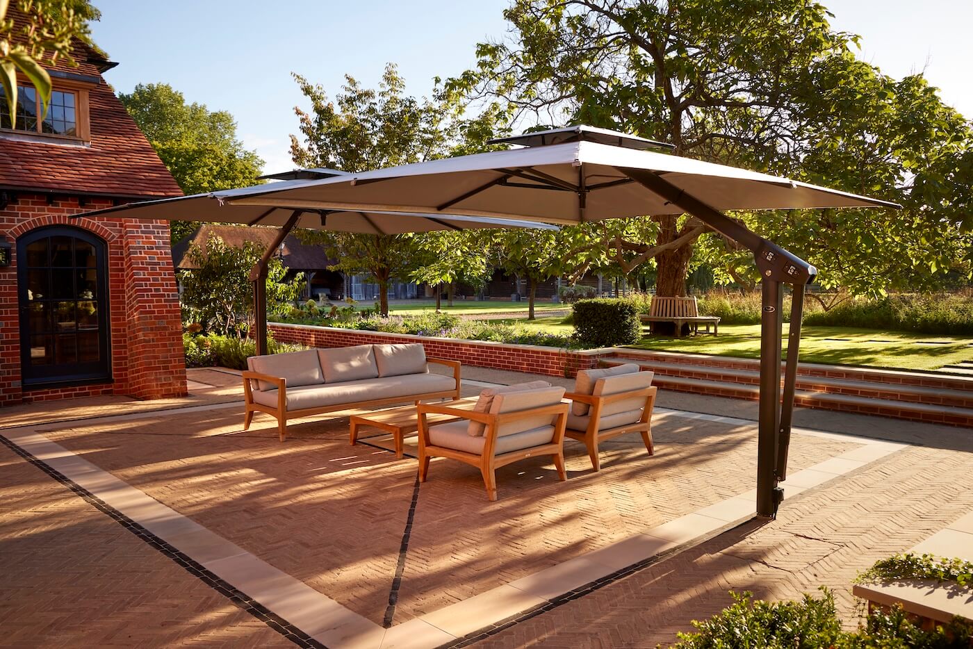 Poggesi Luxury Garden Umbrellas